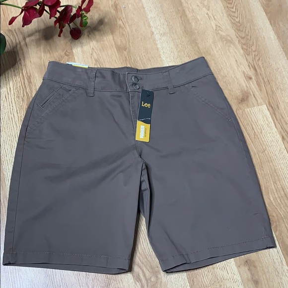 lee straight fit shorts